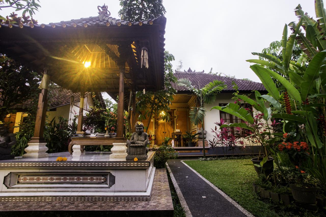 Hotel Gusti Kaler House Ubud Esterno foto